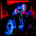 voyager_crew_mix_men.jpg (30703 Byte)