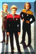 voyager_crew_mix_women_1.jpg (47374 Byte)
