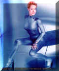 voyager_crew_seven2.jpg (42684 Byte)